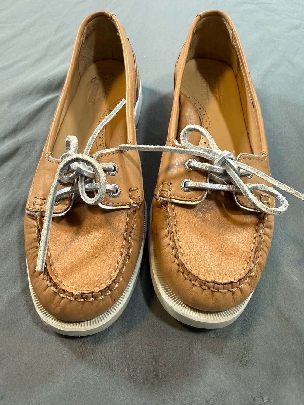 Sebago Docksides Women's 2-Eye Tan Leather Boat Shoes - Picture 2 of 6